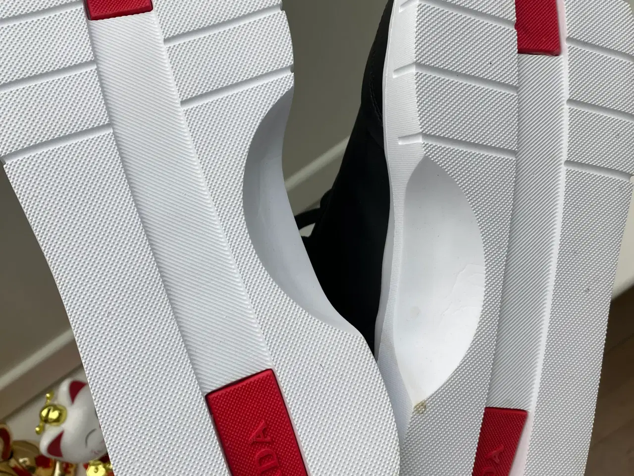 Billede 4 - Flotte Prada sneakers 