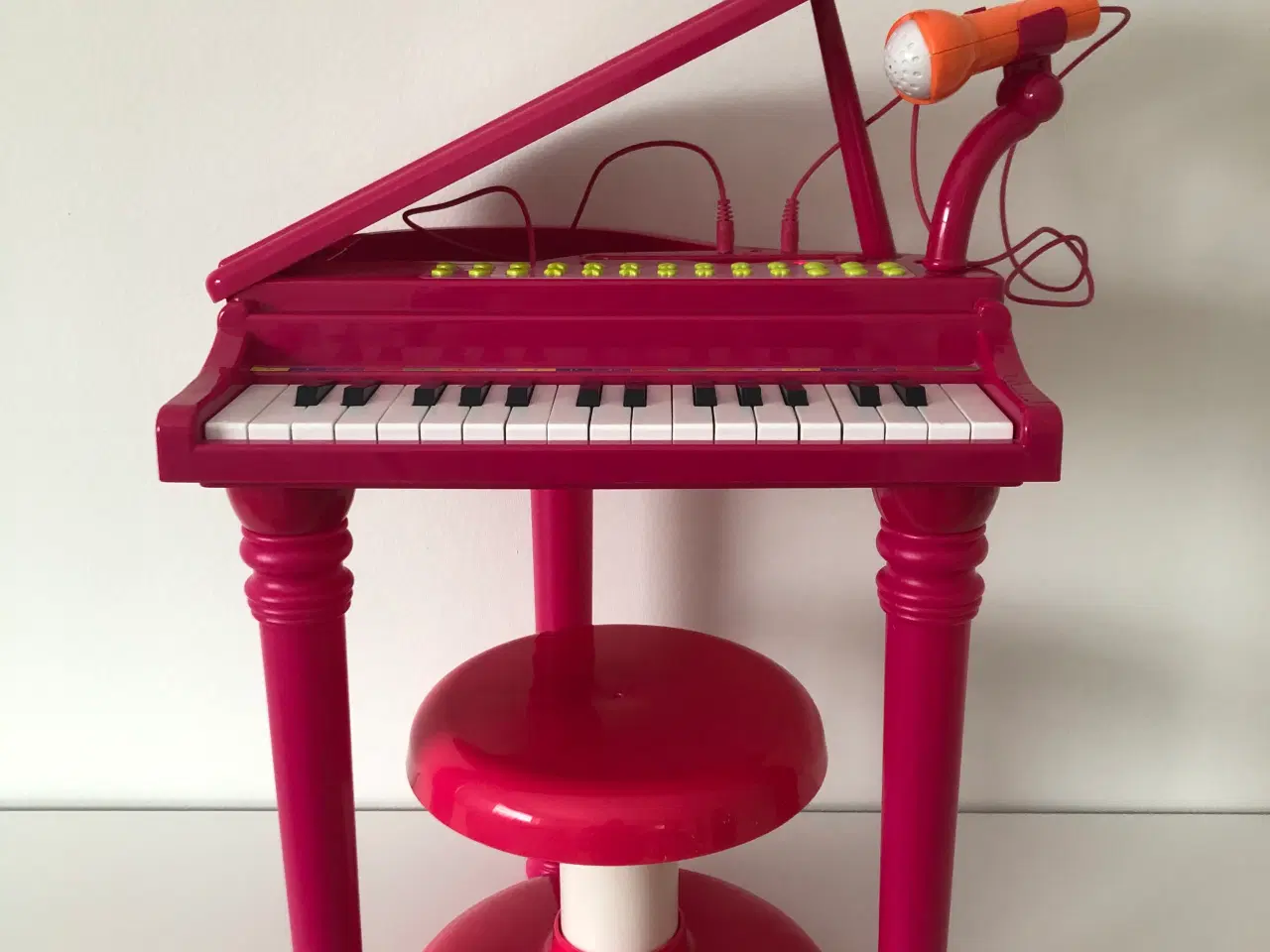 Billede 1 - Klaver med lys og lyd