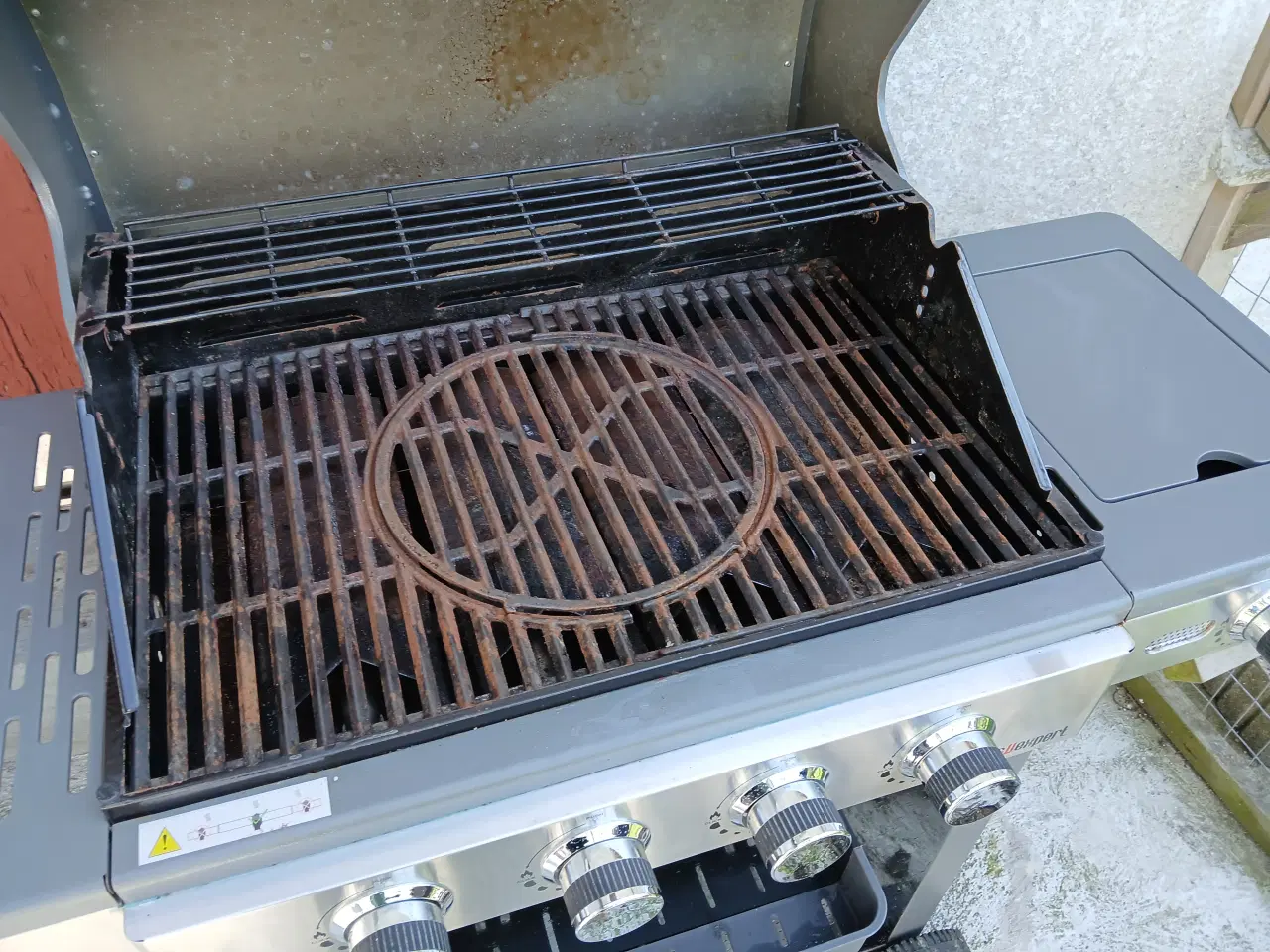 Billede 2 - Gasgrill med 5 brændere og tilbehør 