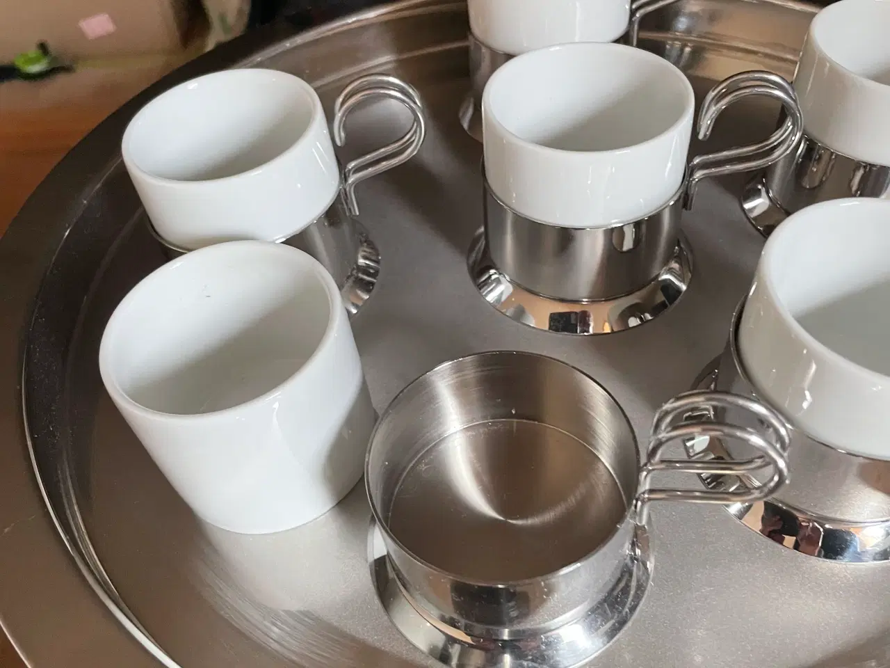Billede 3 - Serveringsbakke med 6 kopper
