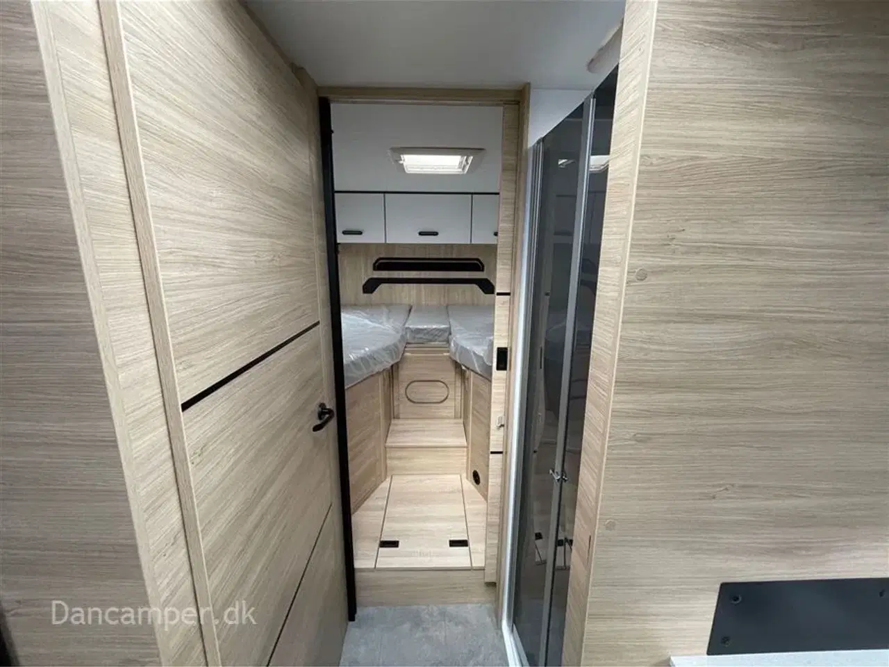 Billede 16 - 2026 - Chausson 797 Ultimate Line   Chausson 797 Ultimate Line, 140 HK, 8-trins automatgearkasse, solcelle. sænkeseng, alu.fælge og adaptiv fartpilot