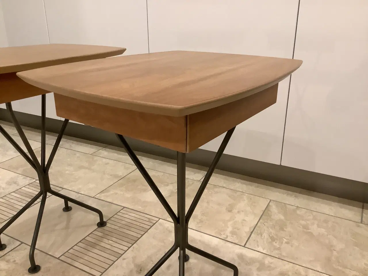 Billede 3 - Sengebord i kirsebærtræ 