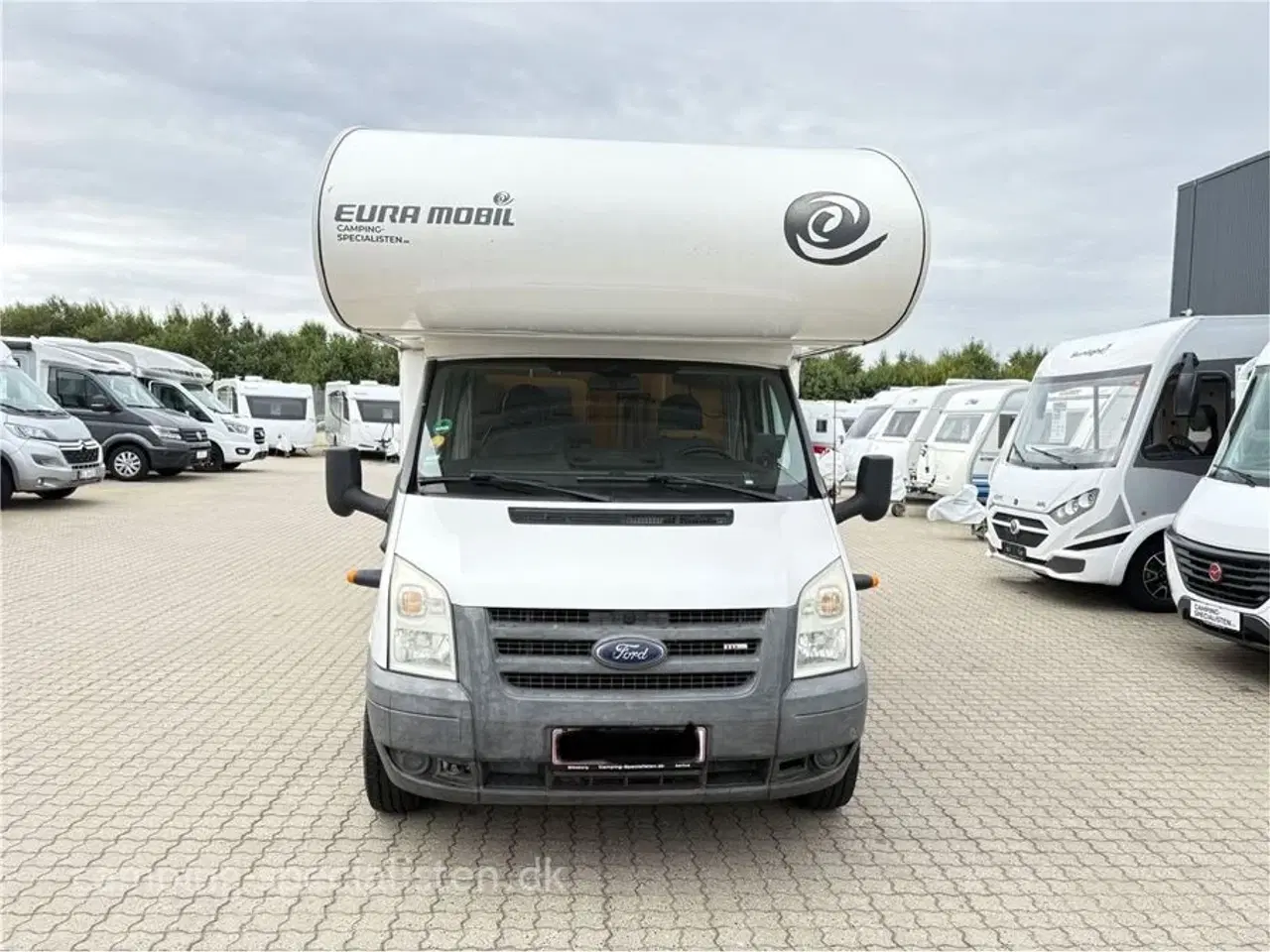 Billede 2 - 2007 - Eura Mobil Profilia   Eura Mobil Profilia Alkove 2007 - Se den nu hos Camping-Specialisten.dk