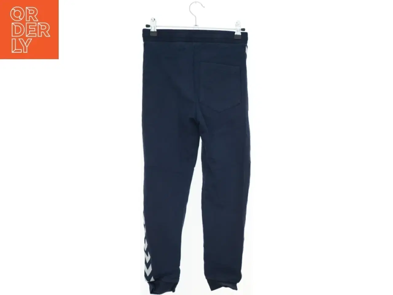 Billede 2 - Træningsbukser med lynlåslommer fra Hummel (str. 140)