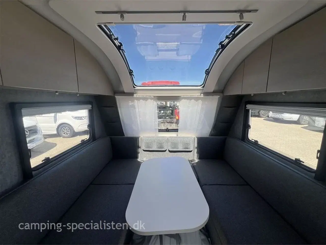 Billede 4 - 2023 - Adria Altea 362 LH 4four   2023 Adria Altea 362 LH 4Four - Se den nu hos Camping-Specialisten.dk