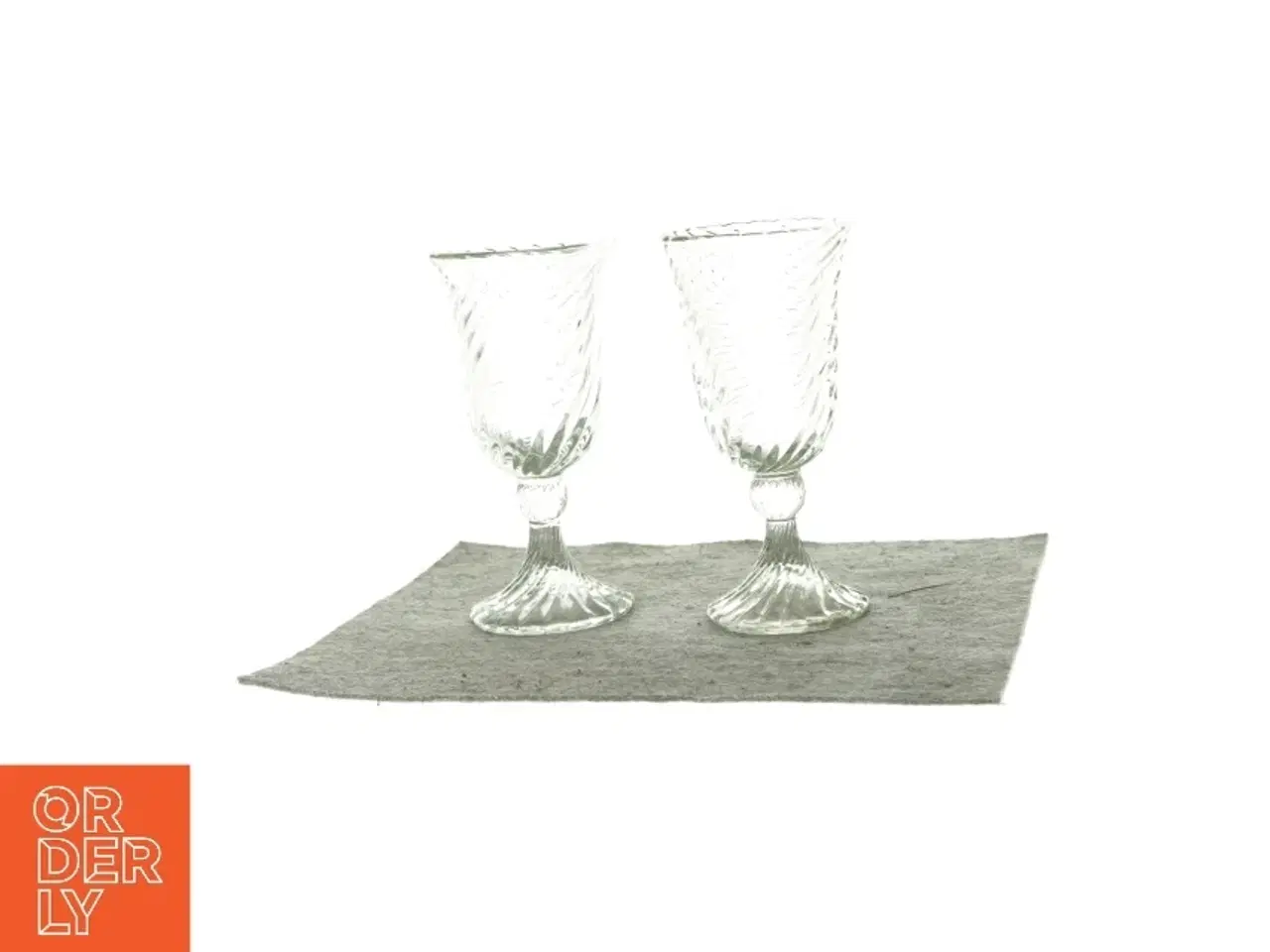 Billede 3 - Vaser (2 stk) (str. 23 x 11 cm)