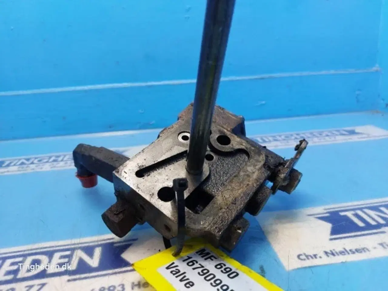 Billede 2 - Massey Ferguson 690 Ventil 1679099M95