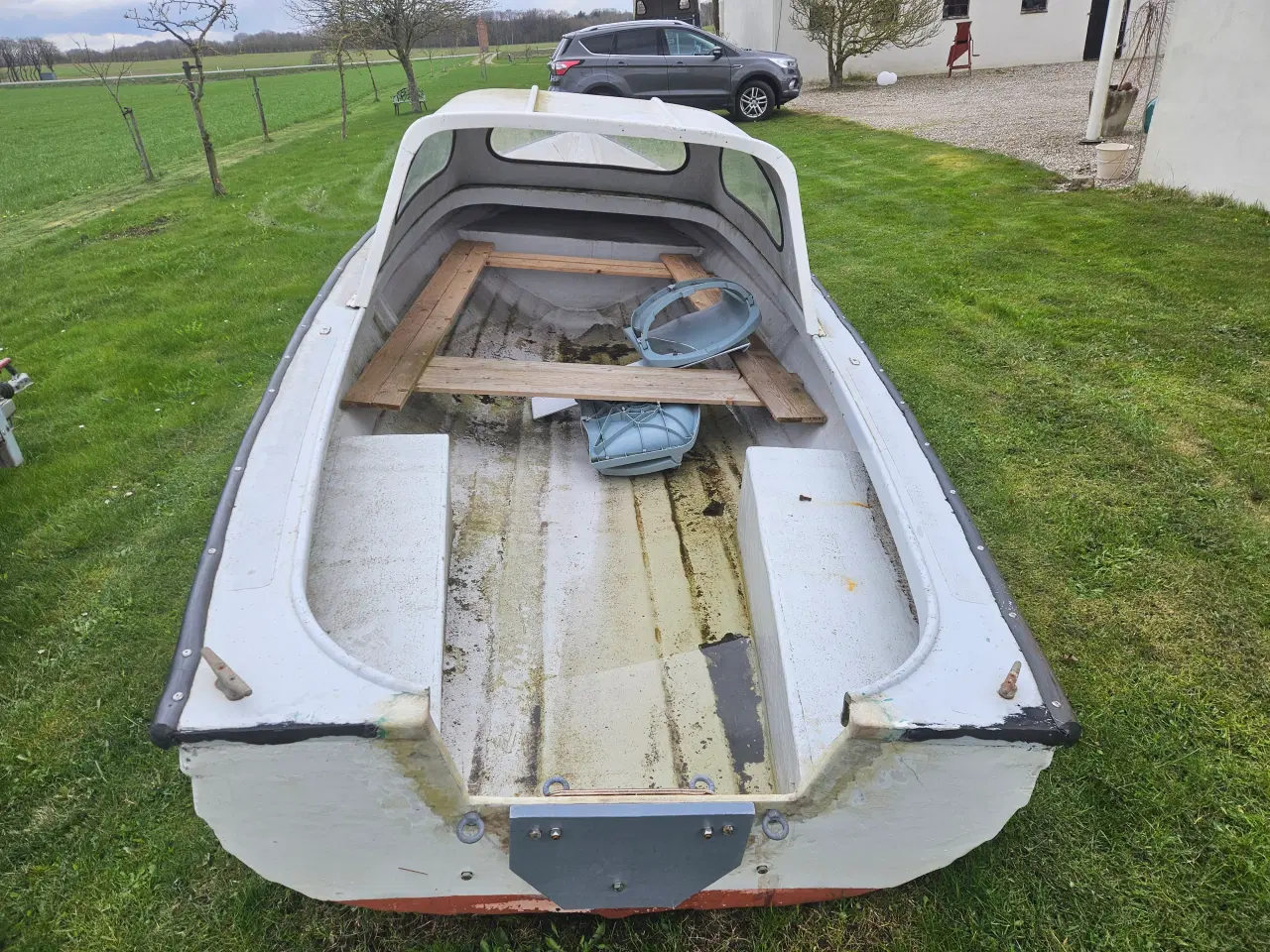 Billede 2 - 14 fod jolle med motor