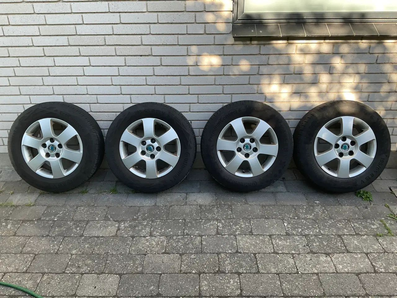 Billede 5 - Sommerdæk på originale Skodafælge