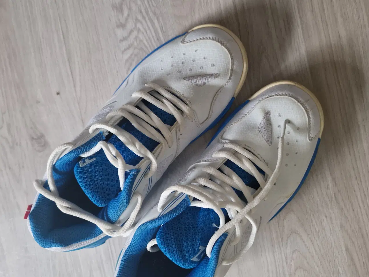 Billede 10 - Padelbat sko og taske 