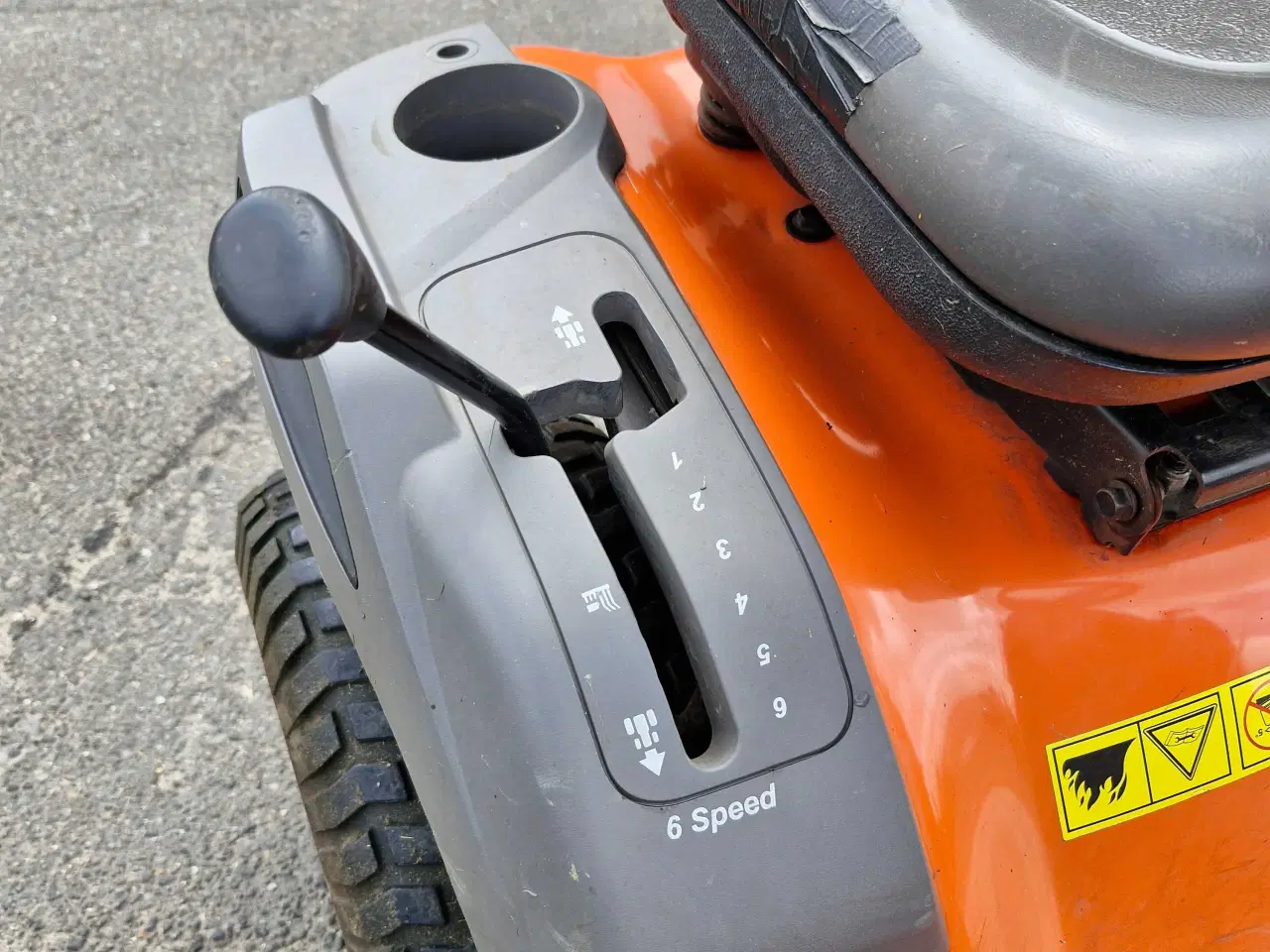 Billede 4 - Husqvarna LT152 Havetraktor ENGROS