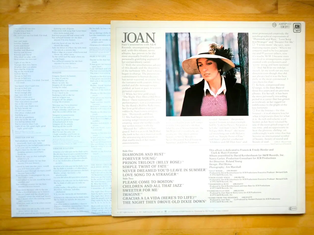 Billede 3 - 2 LP plader med Joan Baez
