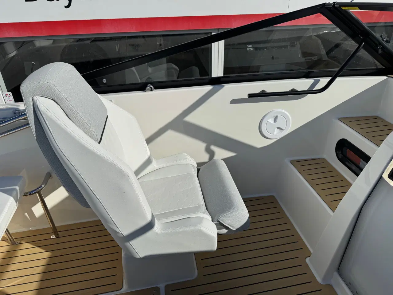 Billede 23 - Quicksilver Activ 605 Cruiser med F150 Mercury-EFI 3,0L XL 4 takt Exclusive Deluxe Line