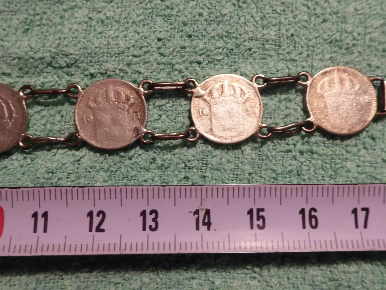Billede 7 - Sølv armbånd med gamle svenske 10 øres sølv mønter