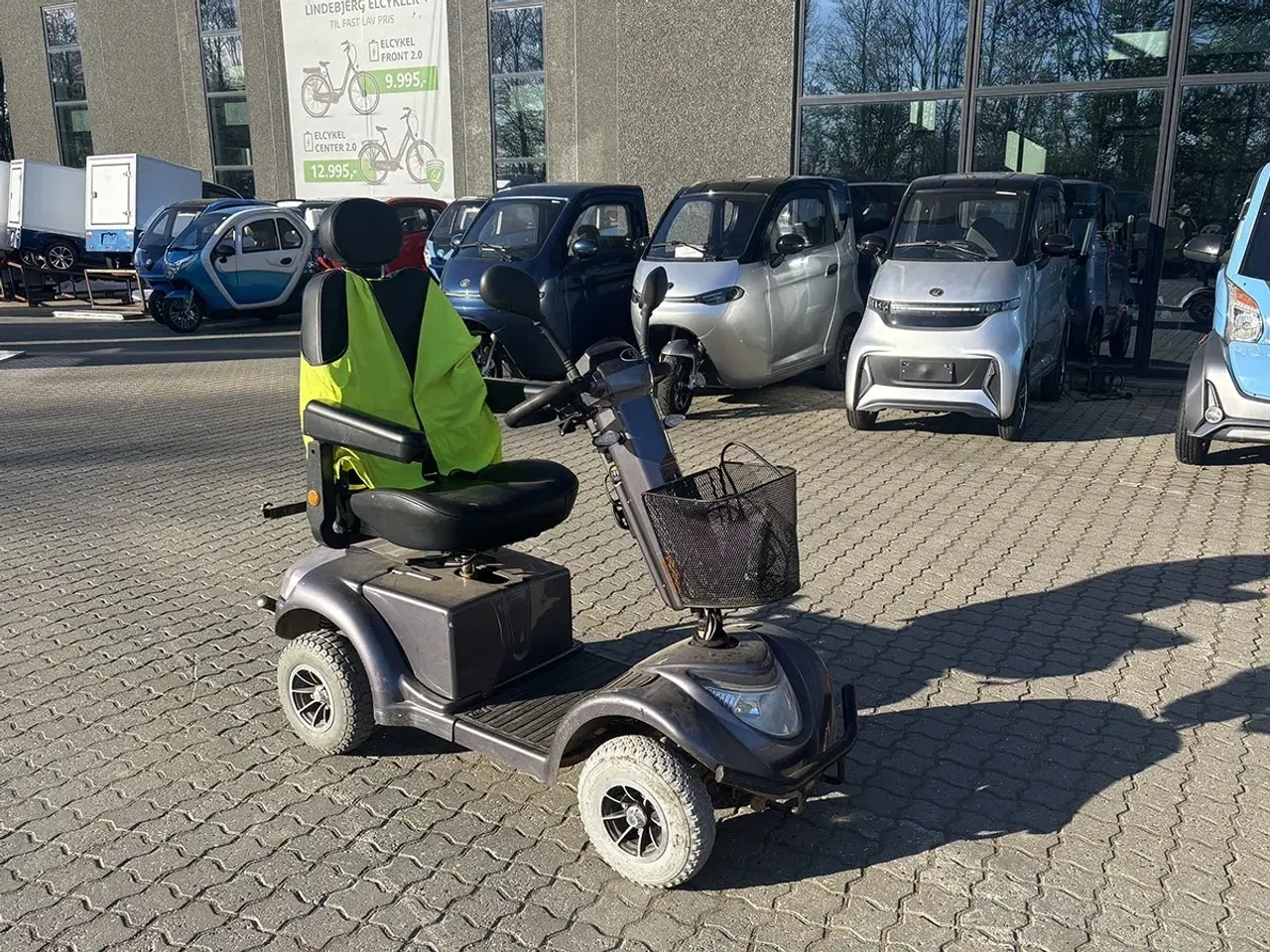 Billede 1 - LM-500 grå