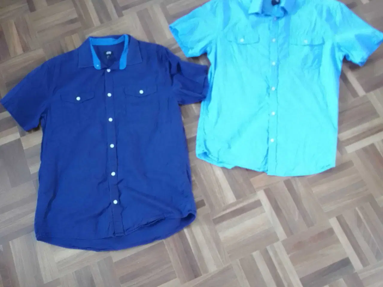 Billede 1 - 2 stk ensfarvet skjorter str m
