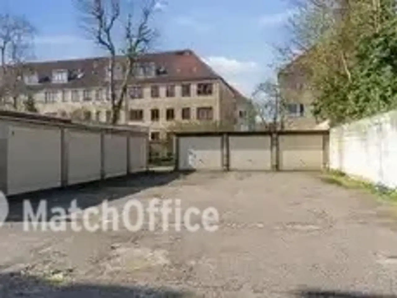 Billede 2 - Garager 6 til leje på Kastanie Allé 19