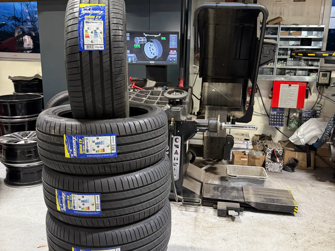 Billede 1 - Nye sentury/landsail qirin EV 255/45 19 104v xl