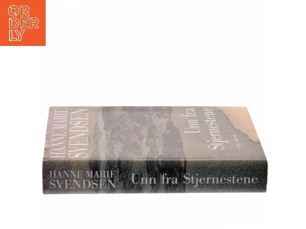 Billede 2 - Unn fra Stjernestene : en roman fra det gamle Grønland af Hanne Marie Svendsen (f. 1933) (Bog)
