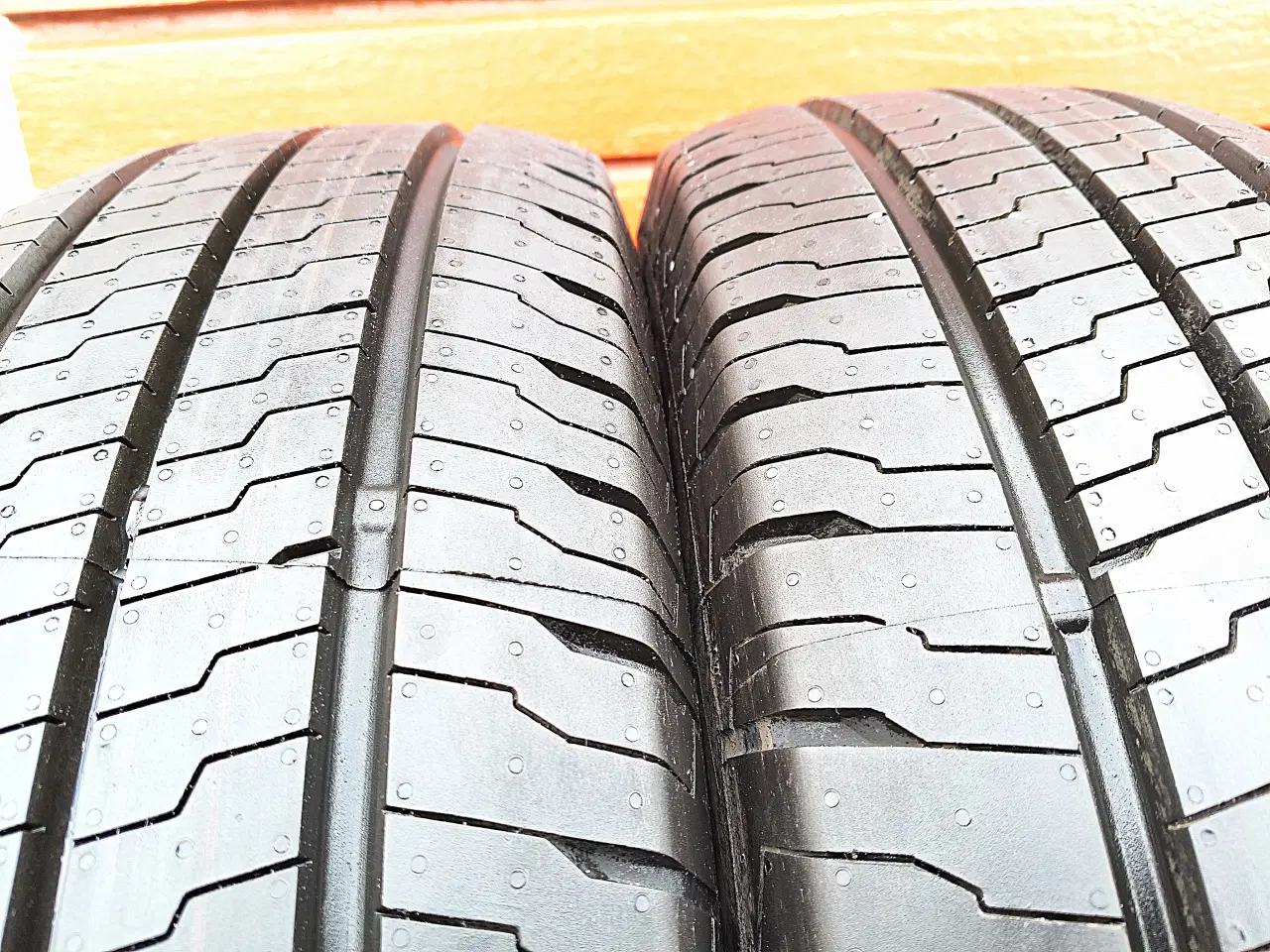 Billede 3 - R16 varevogns sommerdæk