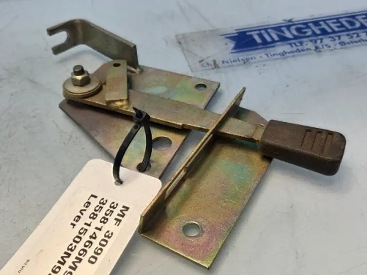 Billede 9 - Massey Ferguson 3090 Lever Lås 3581466M93