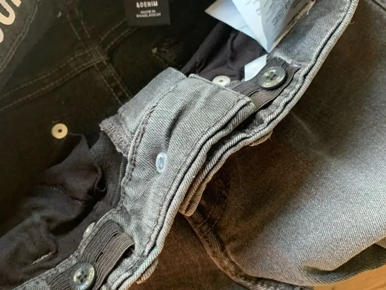 Billede 8 - Blå jeans str. 134 fra H&M