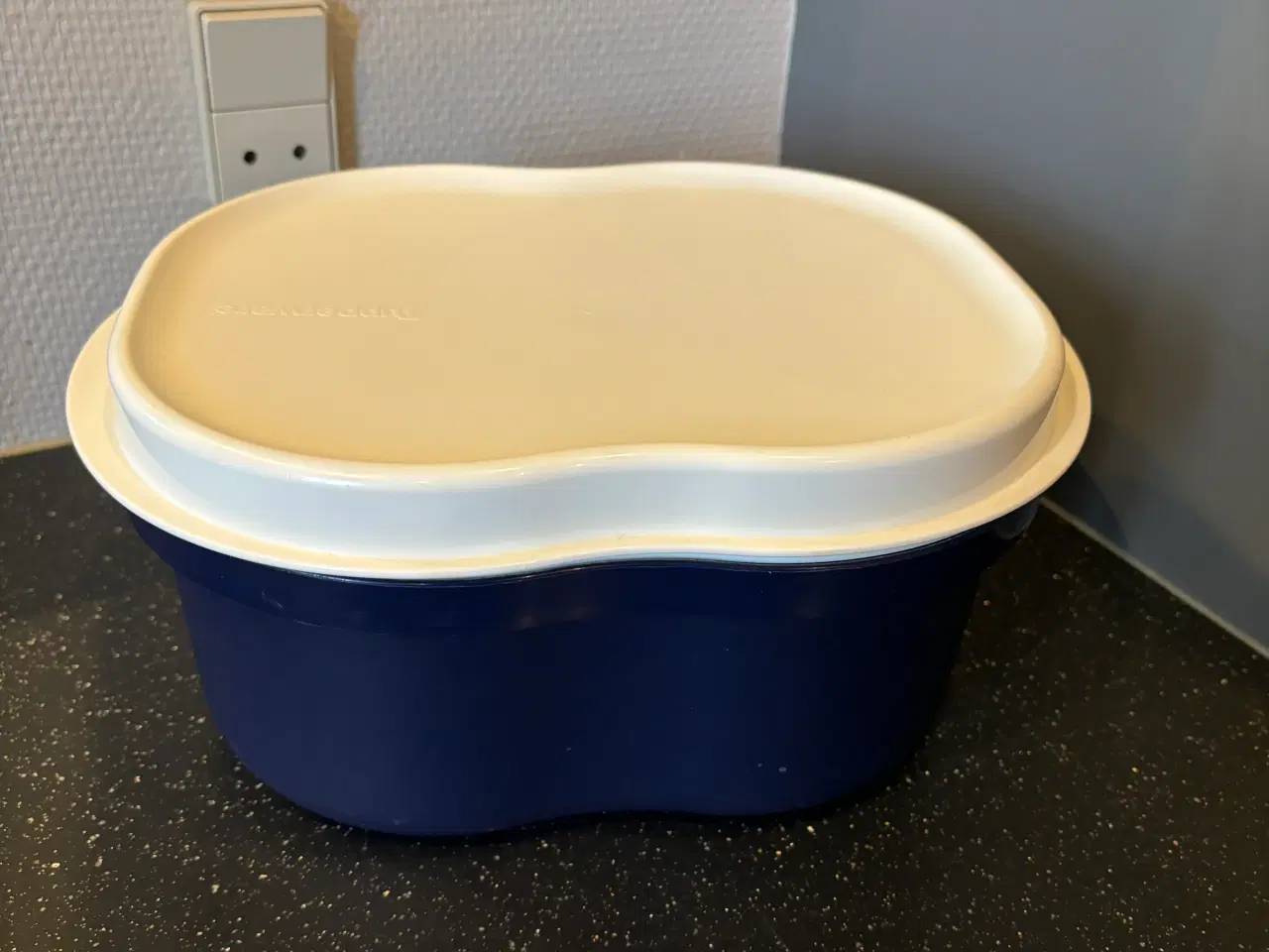 Billede 1 - Tupperware brødboks