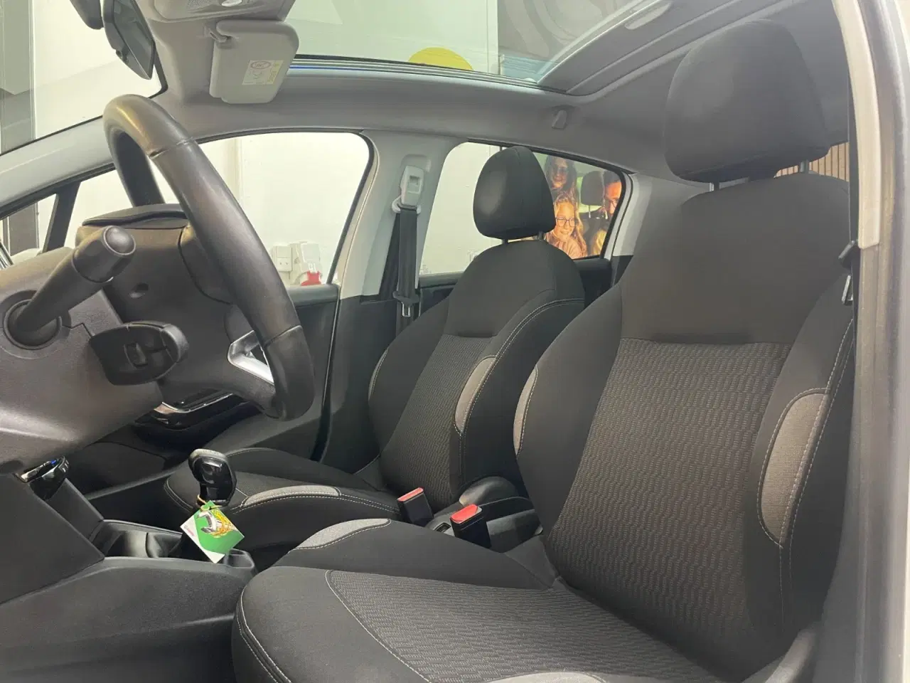 Billede 9 - Peugeot 208 1,6 BlueHDi 100 Envy Sky