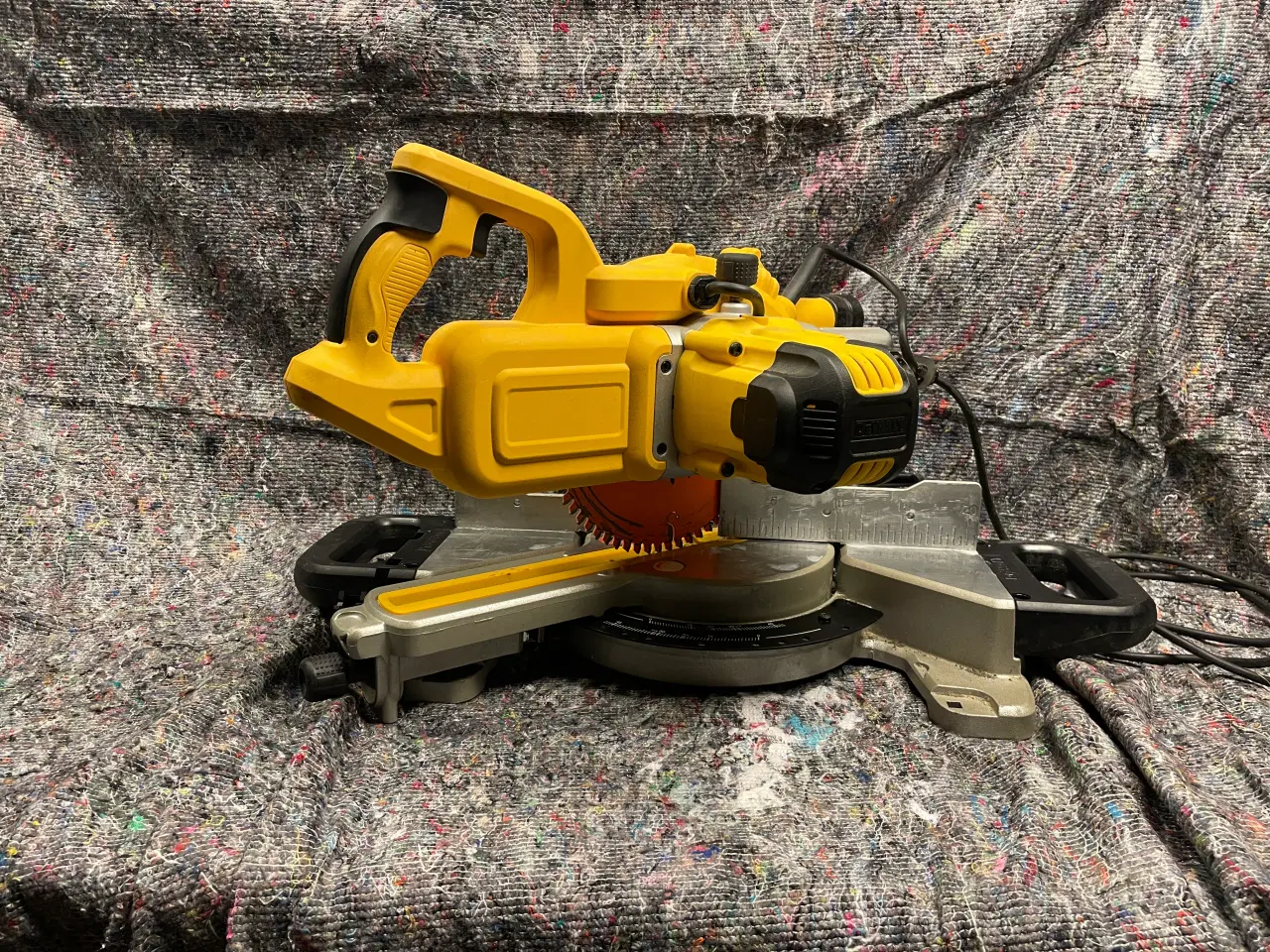 Billede 1 - DeWalt kap geringsav DWS773-QS