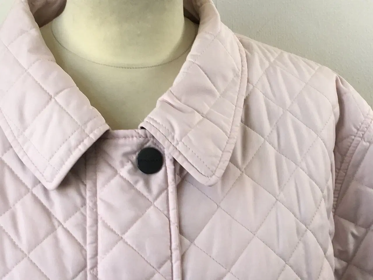 Billede 2 - Burberry, Jakke, str 46