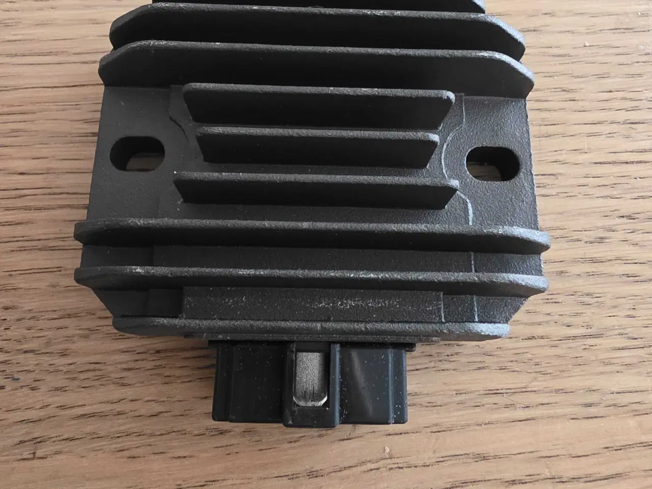 Billede 3 - Spændningsregulator ape50 