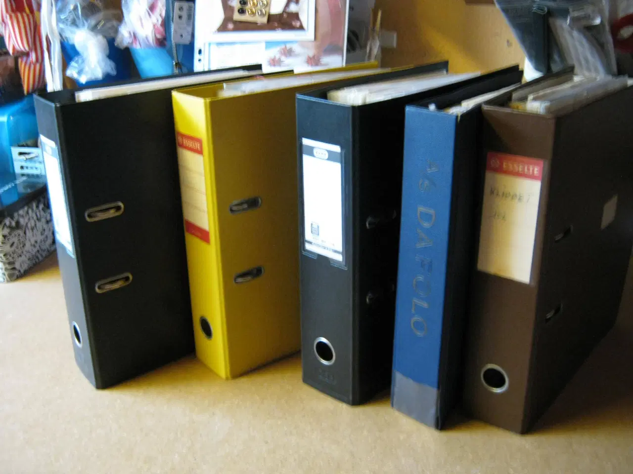 Billede 2 - Papirklip. 5 store A 4 mapper