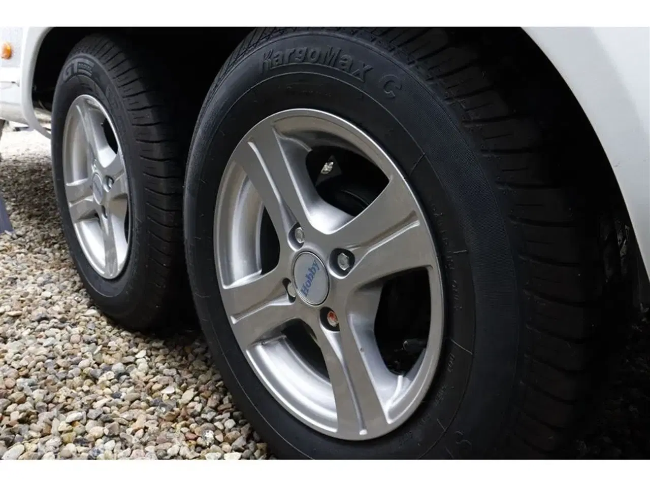 Billede 18 - 2023 - Hobby Prestige 650 UFF TILBUD nedsat med kr. 27.753,- | Lækker vogn med fritstående dobbeltseng - Kan opvejes til 2.200 kg.