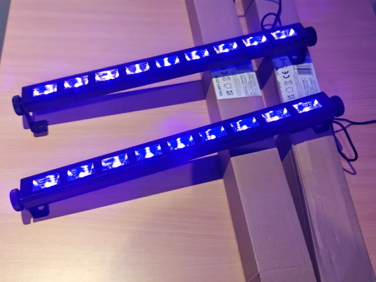 Billede 1 - UV 2 x Galaxy 27W NYE UV Bars