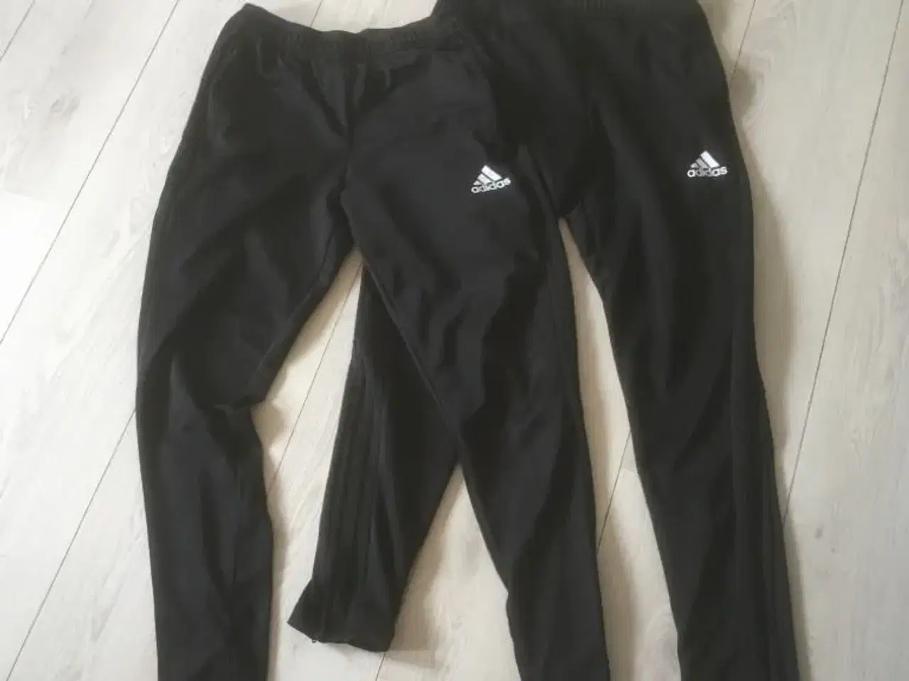 Billede 1 - Adidas træningsbukser