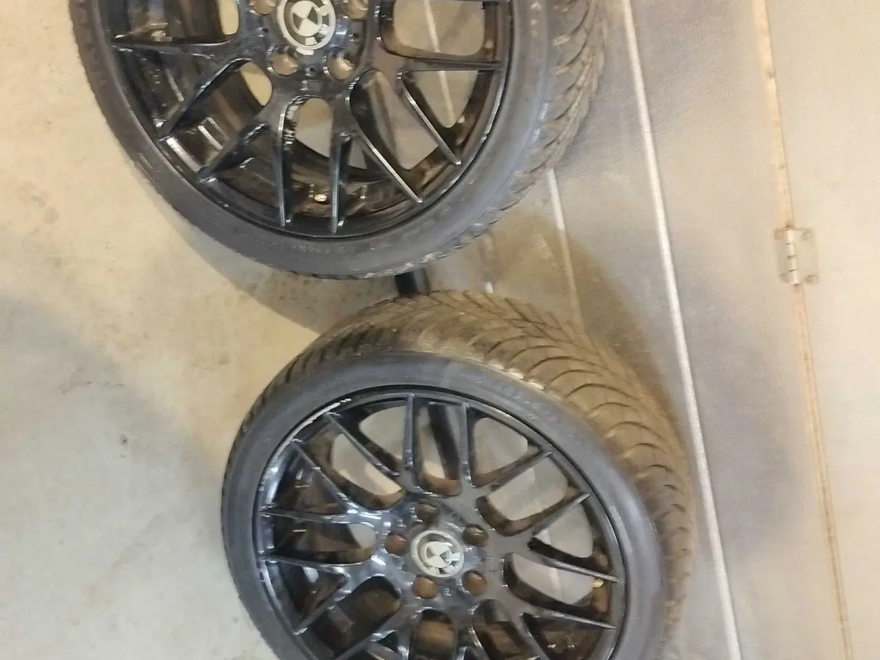 Billede 2 - Bmw alufælge med vinterdæk 
