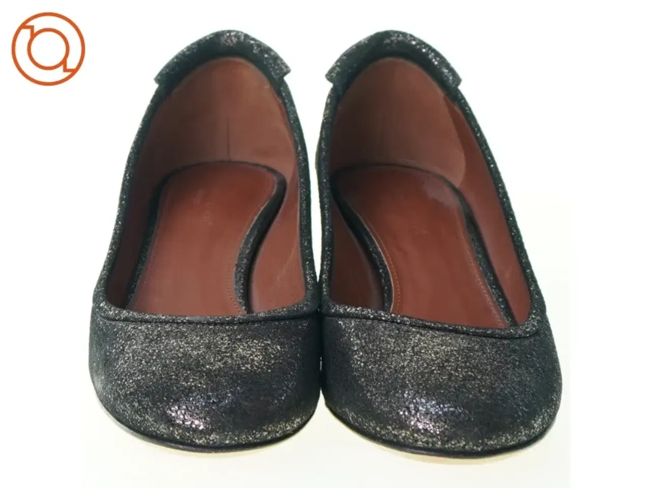 Billede 4 - Pumps fra Yvonne Koné (str. 35)