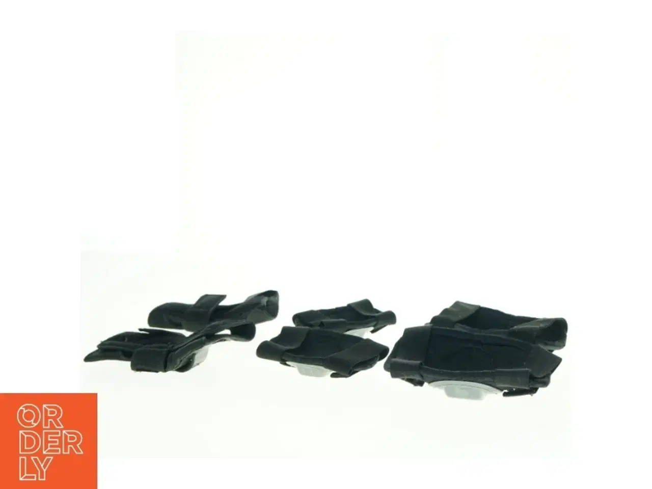 Billede 2 - Beskyttelsesudstyr til (rulle)skøjteløb fra Action (str. 18 x 10 cm)