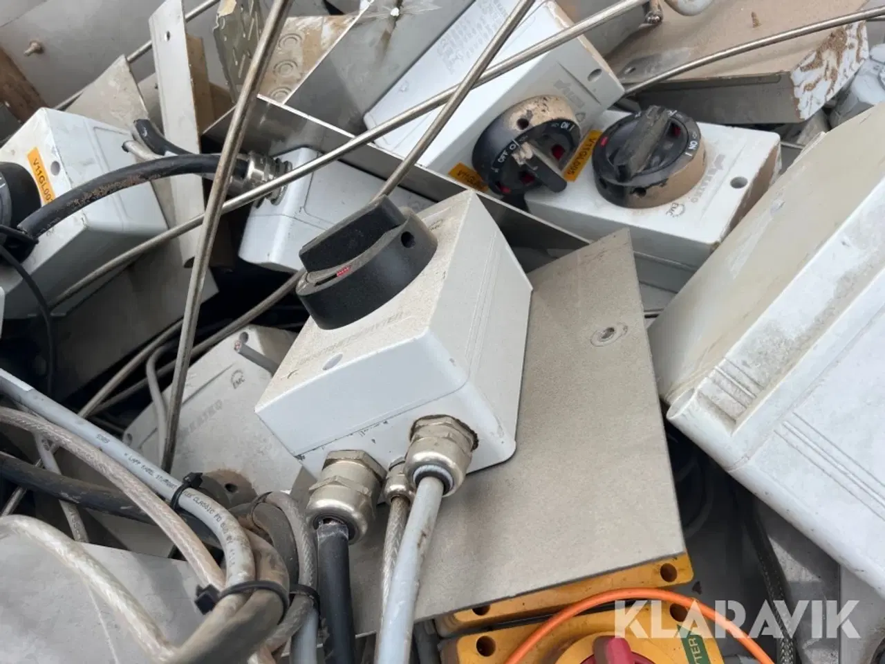 Billede 12 - Blandet lot med Elektriske styrebokse og kontrolenheder