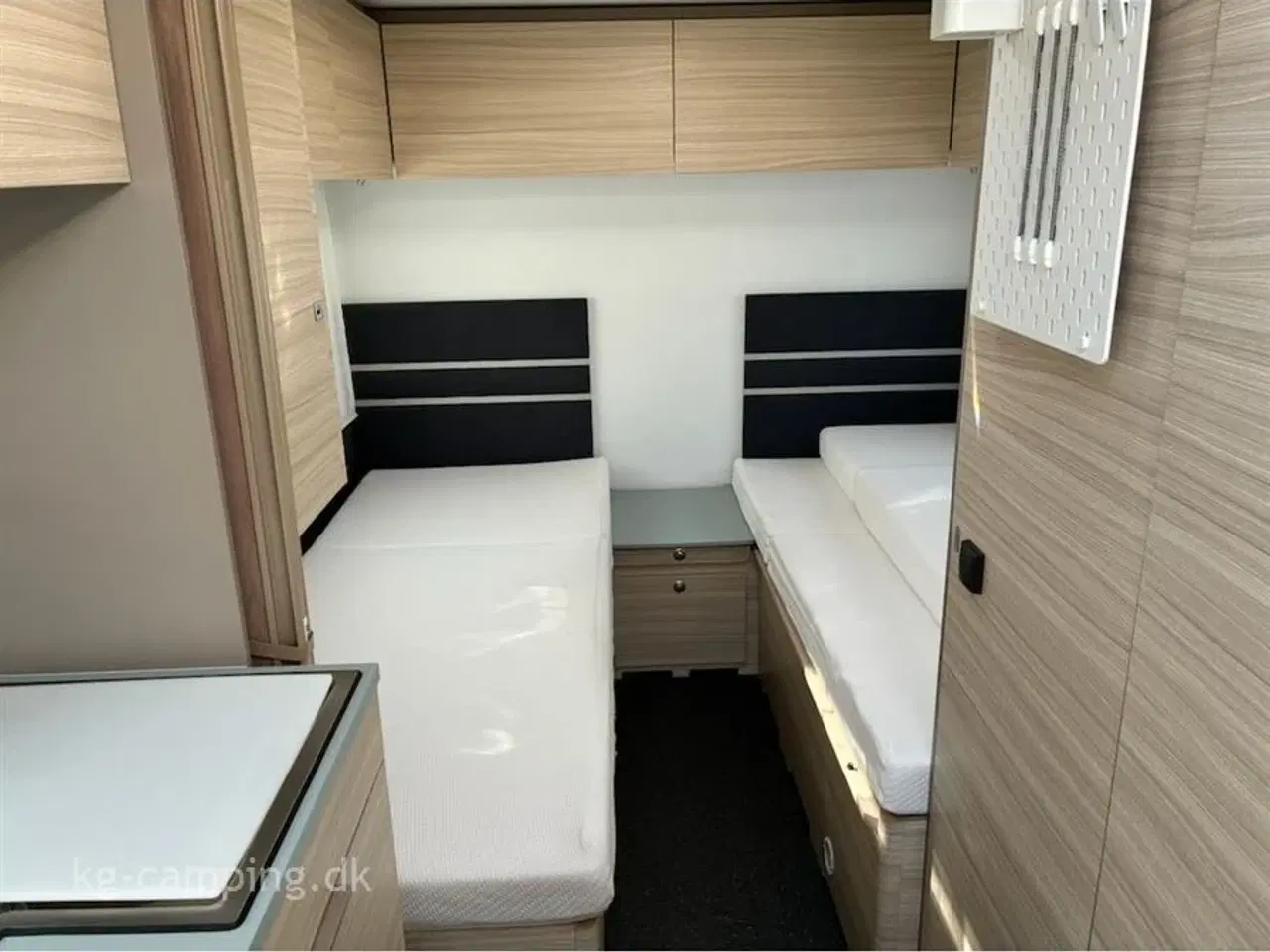 Billede 3 - 2020 - Adria Altea 502 UL   Adria Altea 502 UL – årg. 2020 – Velholdt og klar til eventyr - Med aut. Mover og fortelt