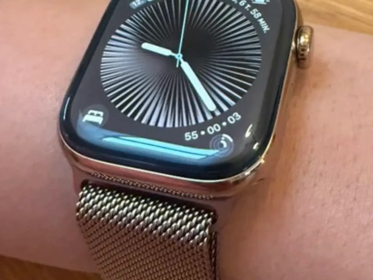 Billede 4 - Apple Watch Series 10 Cellular titanium 42 mm.