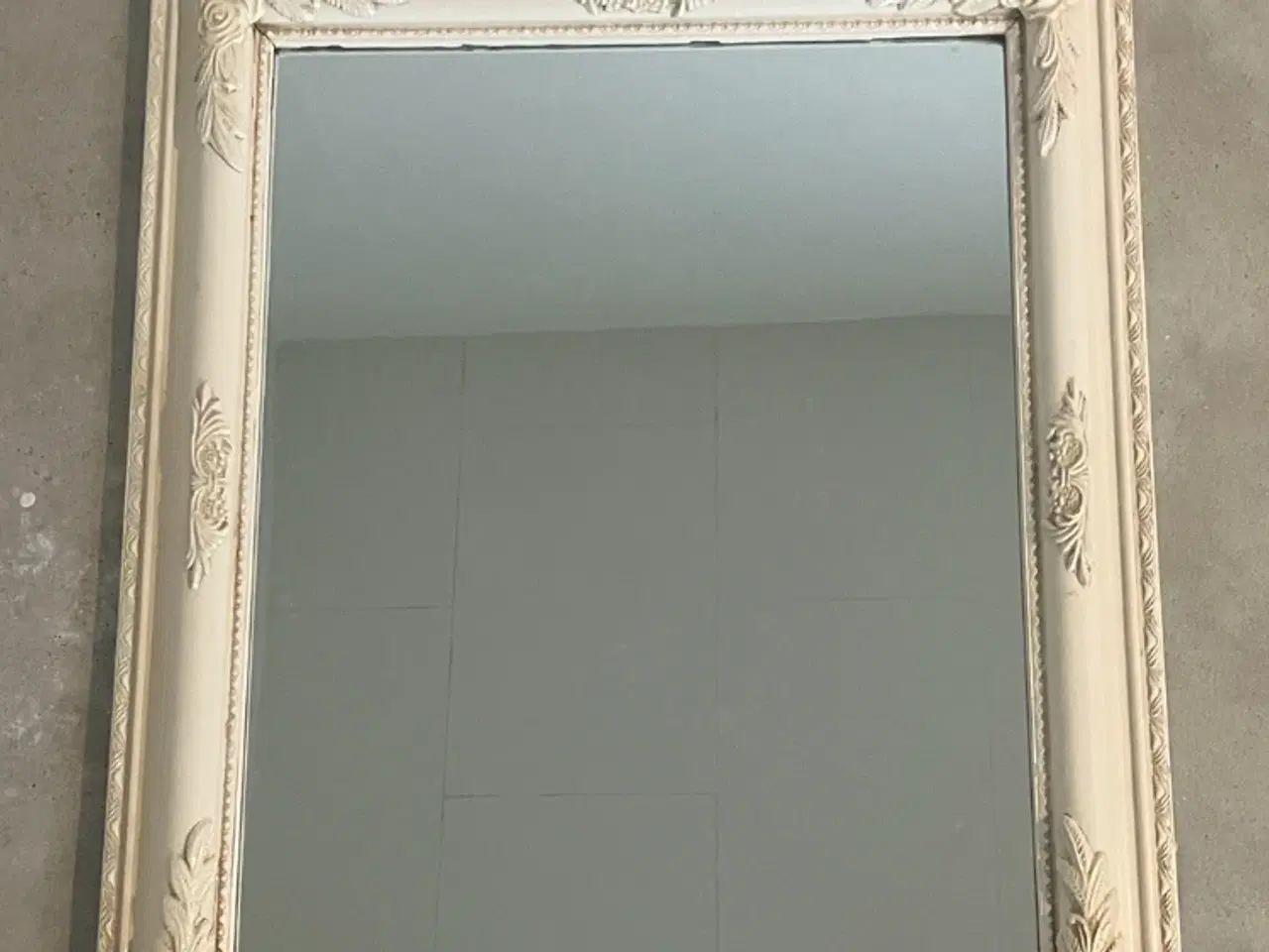 Billede 1 - Spejl med flot ramme 