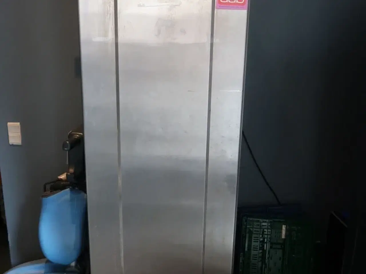 Billede 1 - GRAM Compact K 420 RG Køleskab - Støjsvag på hjul