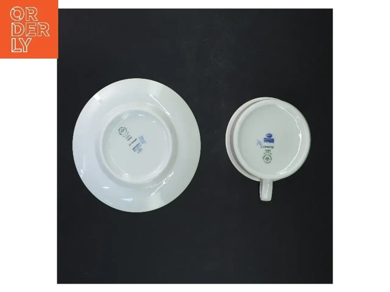 Billede 3 - Domino porcelæns te/kaffekopper med underkopper fra Royal Copenhagen, Domino (str. 5 styk underkopper (ø 16) 4 styk kopper (ø 10) cm)