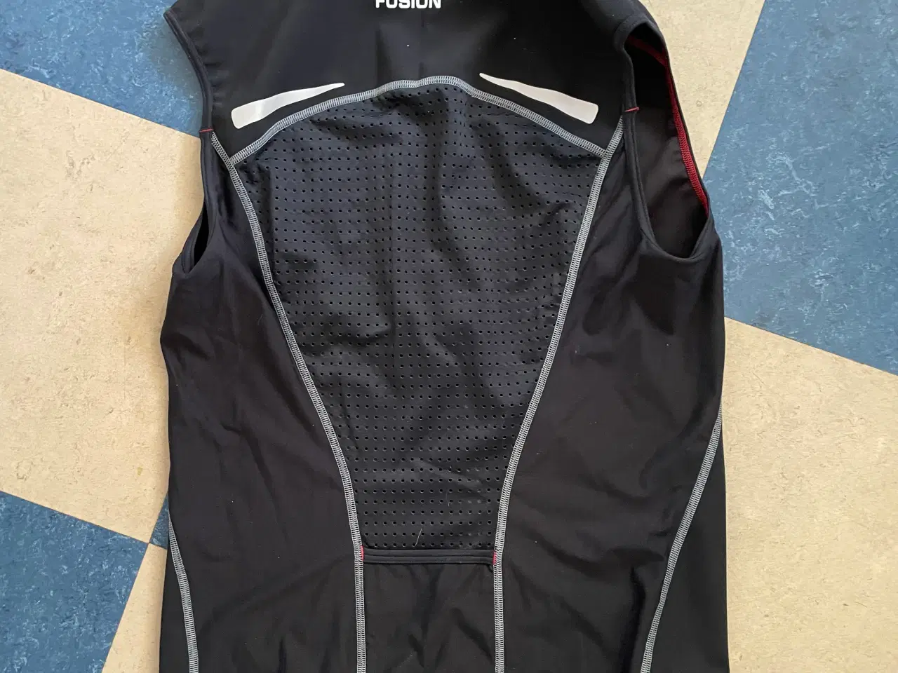Billede 2 - Fusion S200 vest men