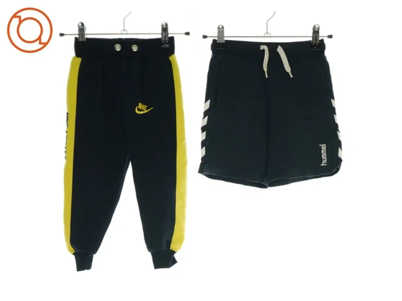 Billede 1 - Joggingbukser og shorts fra Nike og Hummel (Str. 104)