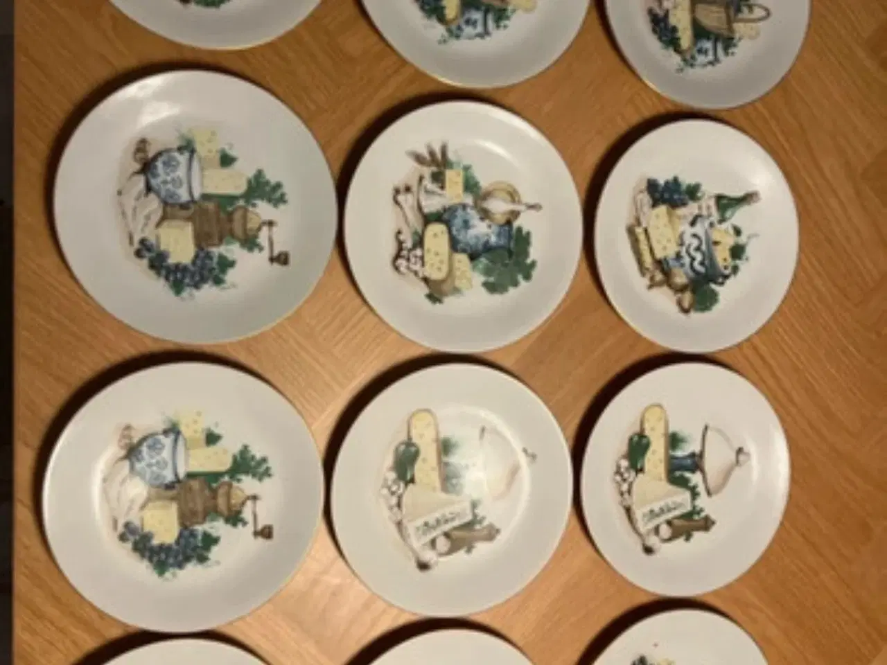 Billede 11 - Bing og Grøndahl tallerkner 