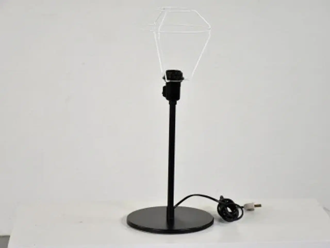 Billede 1 - Le klint bordlampe (uden skærm)