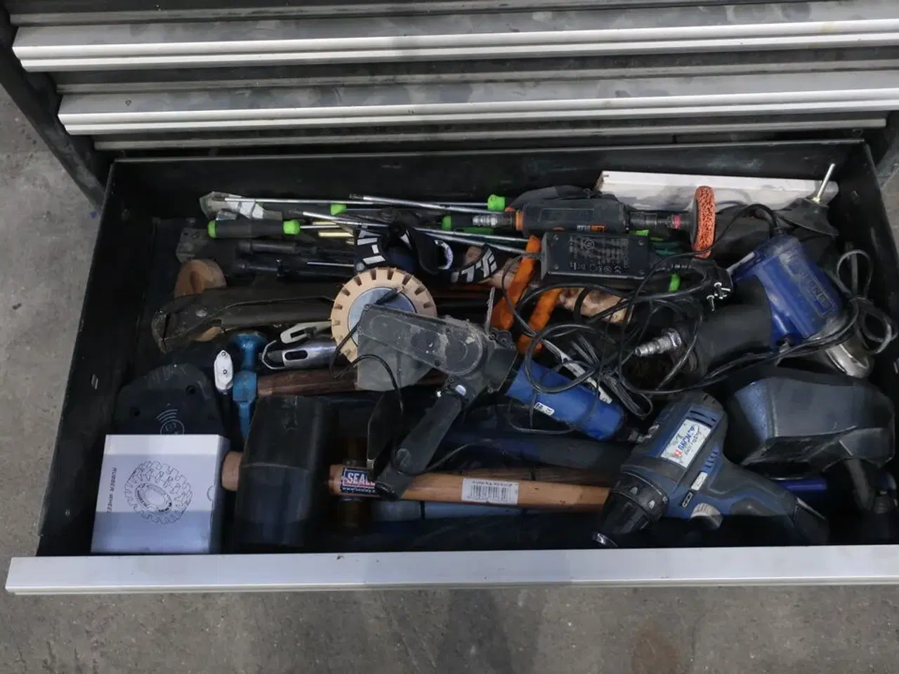 Billede 10 - Værktøjsvogn PROMEISTER med indhold