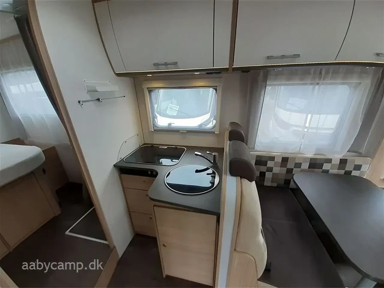 Billede 12 - 2020 - SunLight I 69 L Aut.   queensbed. automatgear. solceller. undervognsbehandlet.